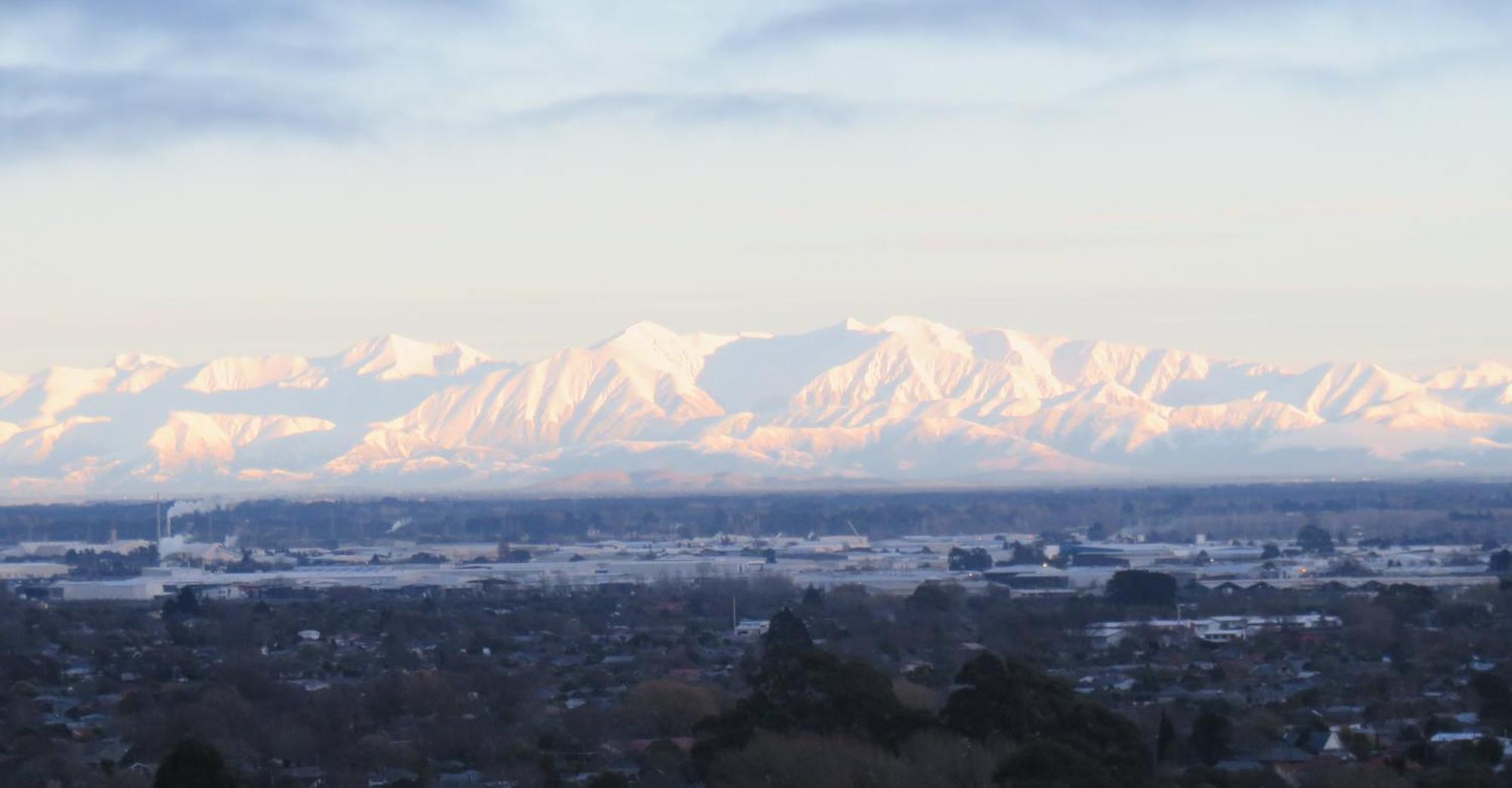 340 Deg Alps & Sea Bed & Breakfast Christchurch Exterior photo